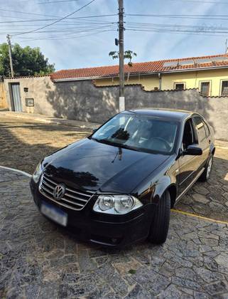 VOLKSWAGEN BORA 2.0 MI 8V FLEX 4P AUTOMÁTICO VOLKSWAGEN BORA 2.0 MI 8V FLEX 4P AUTOMÁTICO